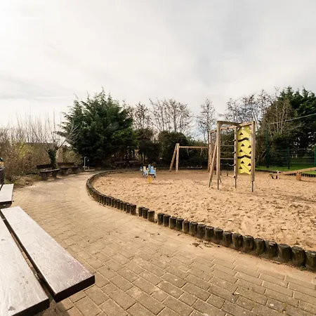 Holiday home Vissershuisje 178 With Parking By Interhome Mispelburg